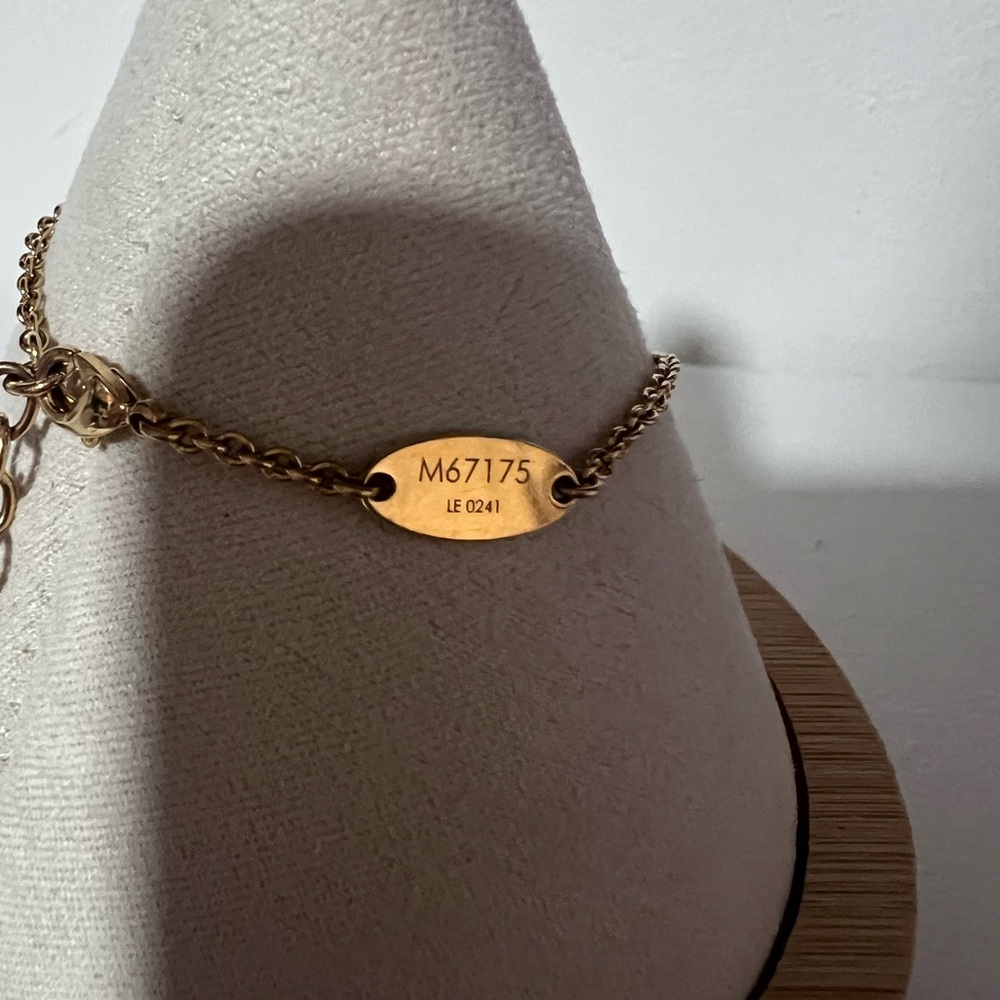 LV INITIAL R BRACELET - Picture 4 of 5